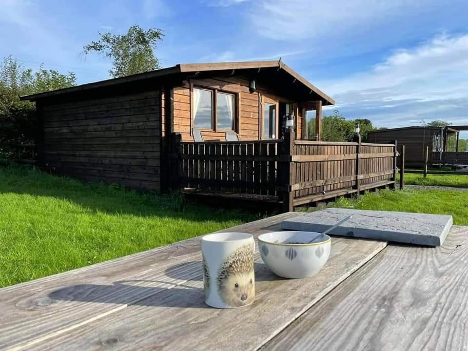 Country Bumpkin - Romantic Couples Stay In Oakhill Cabin Ngoại thất bức ảnh