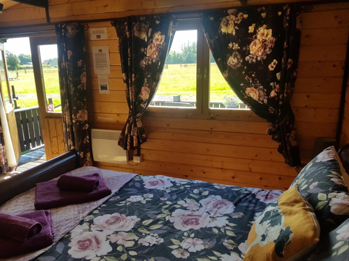 Country Bumpkin - Romantic Couples Stay In Oakhill Cabin Ngoại thất bức ảnh