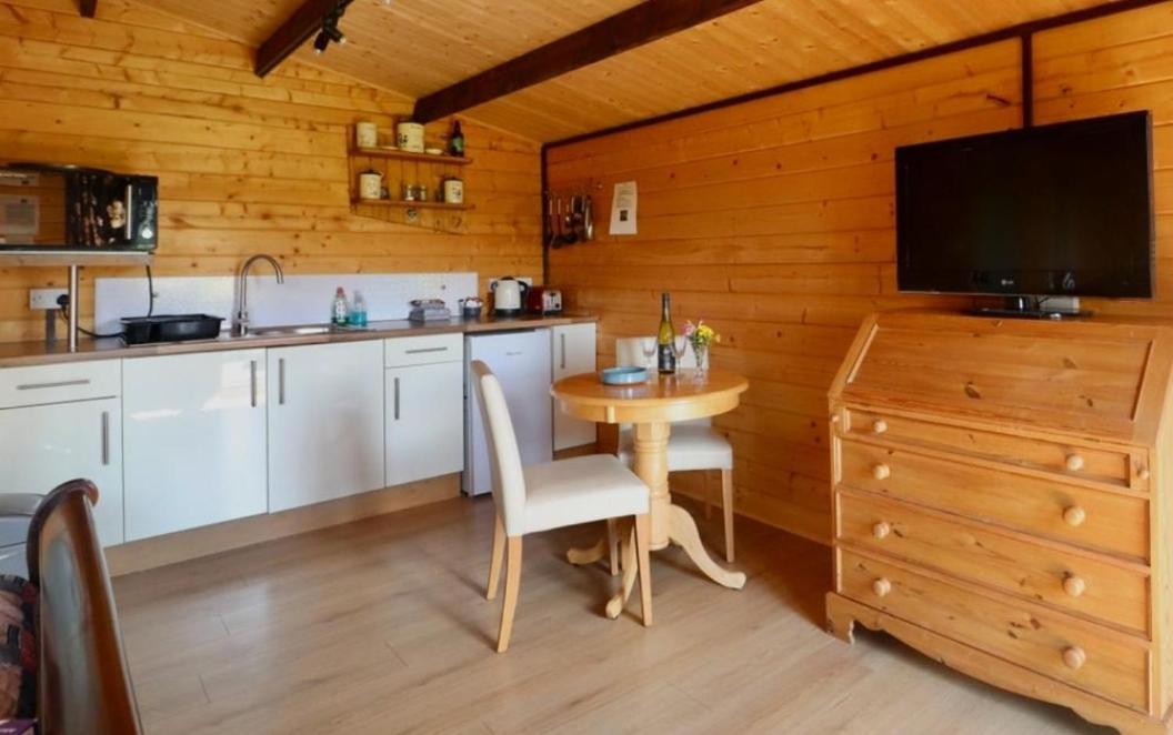 Country Bumpkin - Romantic Couples Stay In Oakhill Cabin Ngoại thất bức ảnh